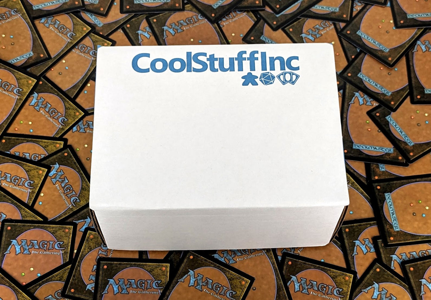 1000+ MTG Magic the Gathering Collection Lot - C/UC - NM to LP + Coolstuffinc Storage Box!