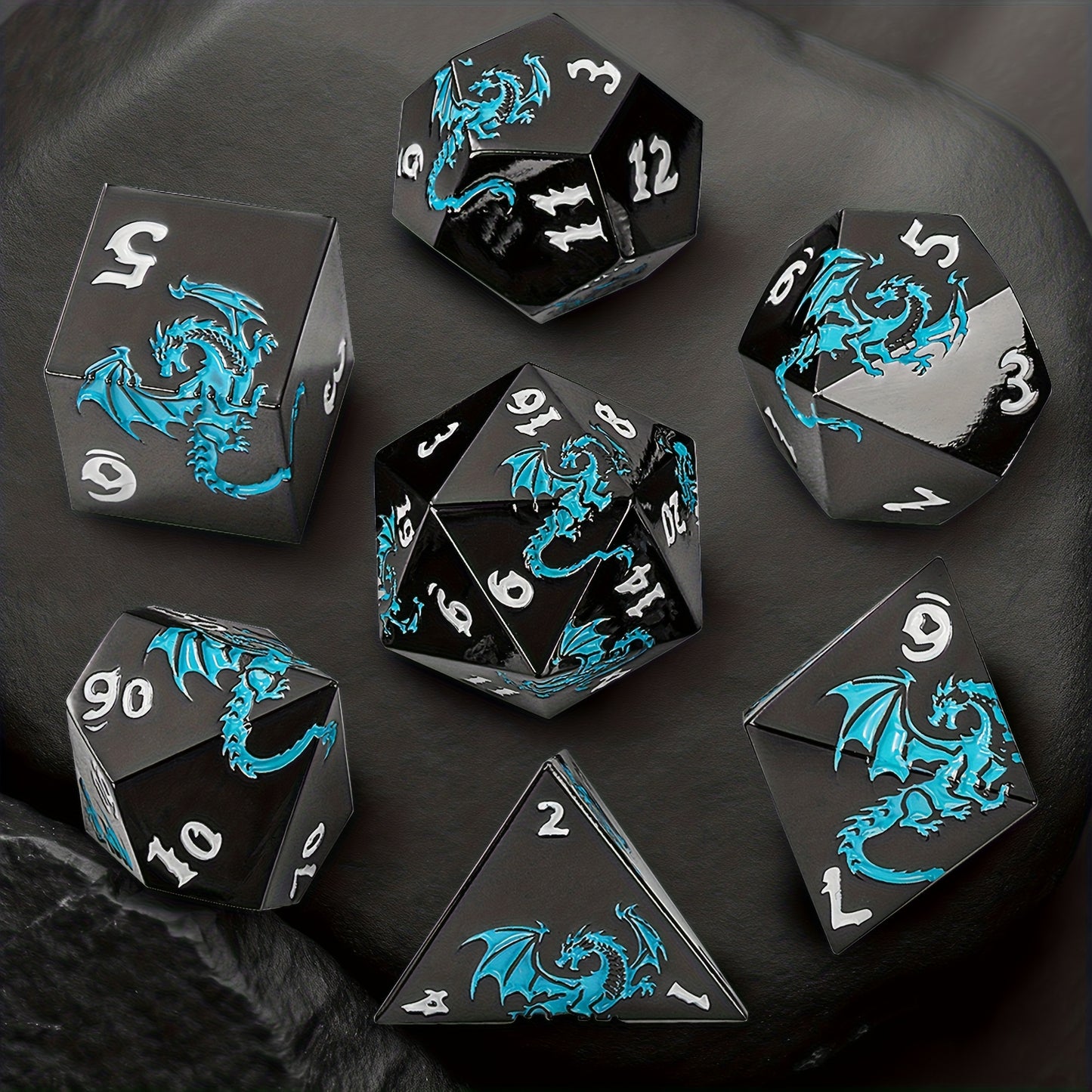 7pcs Of Retro Metal Dice Set, Finely Carved Pattern Fonts And Dragon Patterns, Including A Storage Bag with Dragon Patterns, Essential for TRPG Games, Tabletop Role-playing Game Props, Polyhedral Dice, D20 D12 D10 D8 D6 D4, Handmade Polishing