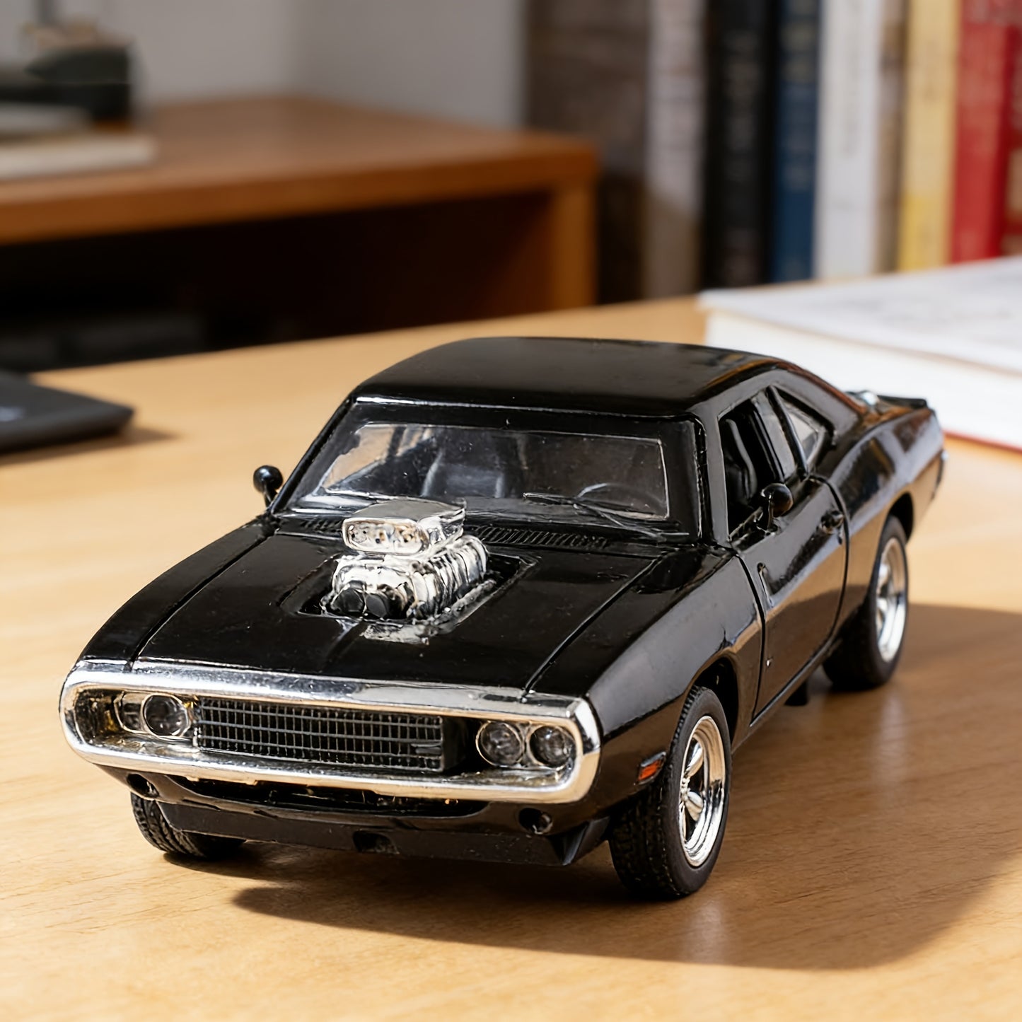 Dodge Challenger Die-Cast Model Car, Collectible Zinc Alloy Static Replica, Highly Detailed Home Decor, Perfect Birthday & Christmas Present For Car Enthusiasts